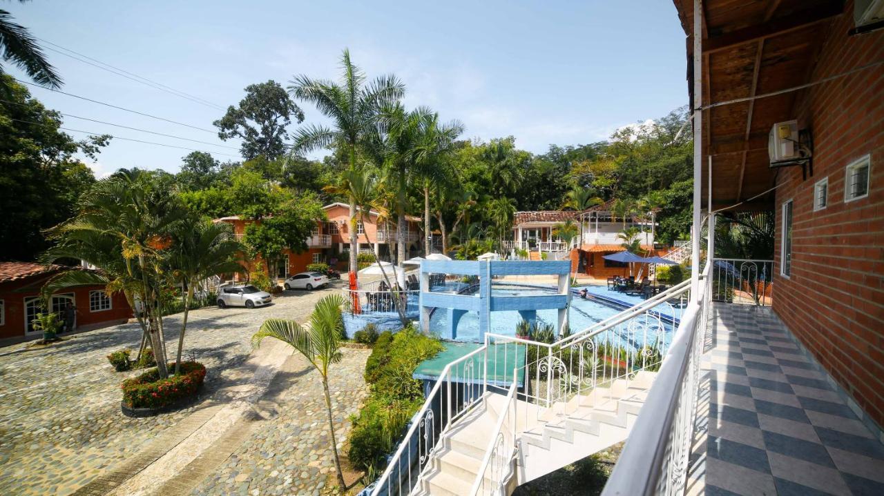 Porton De Occidente By Bernalo Hotels ซานเฮโรนิโม ภายนอก รูปภาพ